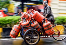 બજેટ આવવાના થોડા કલાકો પહેલા જ ઓઈલ માર્કેટિંગ કંપનીઓએ ગેસ સિલિન્ડરના ભાવમાં , નજીવો વધારો કરવામાં આવ્યો ,