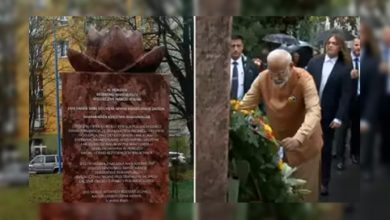 વડાપ્રધાન નરેન્દ્ર મોદી યુરોપિયન દેશ પોલેન્ડના પ્રવાસે છે ત્યારે વંદન કરતા વડાપ્રધાન ,
