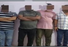 જેતપુર શહેરની રણુજા સોસાયટીના મકાનમાં જુગાર રમતા કુલ 4 શખ્સોને જેતપુર સીટી પોલીસે કુલ રૂા.12,55,500 ની કિંમતના મુદ્દામાલ સાથે પકડી પાડ્યા હતા.