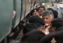 આંધ્રપ્રદેશના સીએમ ચંદ્રબાબુ નાયડુનો ચમત્કારિક બચાવ થયો , સુરક્ષા ગાર્ડે તરત બચાવ્યાં