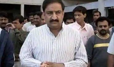 ગુજરાત રાજયના તત્કાલીન પૂર્વ ગૃહપ્રધાન હરેન પંડયાની હત્યાના ચકચારભર્યા કેસમાં 12 આરોપીઓ પૈકીના એક દોષિત ઠરેલા એવા અનસ માચીસવાલાની સજા માફીની અરજી રાજય સરકારે ફગાવી