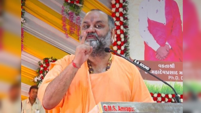 જુનાગઢની ધર્મસભામાં મહંત મહેશગીરીનો હરીગીરીને લલકાર : હરીગીરી અને તેની ગેંગ વિરૂધ્ધ હ્યુમન રાઇટસ અને સરકાર તપાસ કરે તો મોટા કૌભાંડો બહાર આવશે ,