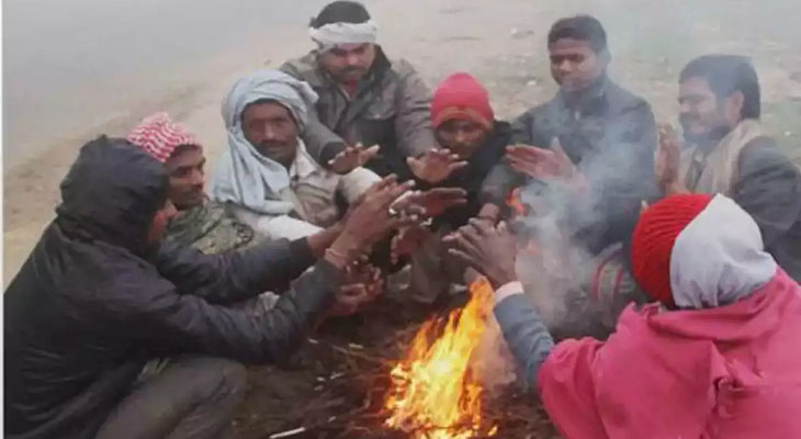 પ્રવાસીઓ ઠુંઠવાયાગિરનાર 7.3 ડીગ્રી સાથે ટાઢોબોળ , સૌરાષ્ટ્ર - કચ્છમાં ઠંડીની તિવ્રતા વધી ,