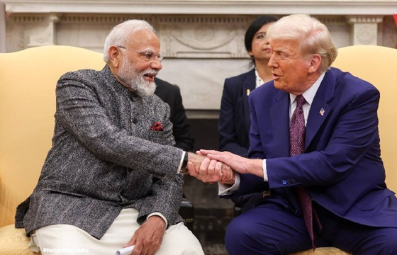 ભારત અને અમેરિકા વચ્ચે લગભગ 1100 કરોડ રૂપિયાની રક્ષા ડીલને મંજૂરી મળી છે. આ સૌદાથી ભારતને કેટલો ફાયદો થશે તે જાણીએ ,