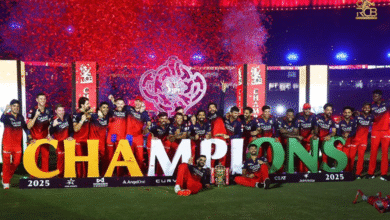 રોયલ ચેલેન્જર્સ બેંગલુરુ (RCB)એ IPL 2025માં ઇતિહાસ રચી દીધો છે. RCBની ટીમ ફાઇનલ મેચમાં પંજાબ કિંગ્સને 6 રનથી હરાવી IPL 2025ની ચેમ્પિયન બની ગઇ ,