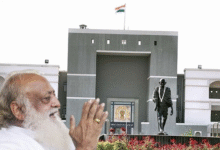આસારામ બાપુને આરોગ્યના આધાર ઉપર એક મહિનાના જામીન લંબાવાનો આદેશ ગુજરાત હાઇકોર્ટ દ્વારા કરવામાં આવ્યો છે.